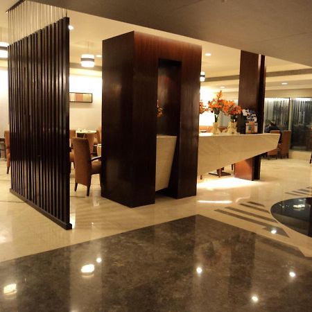Muse Sarovar Portico Nehru Place Yeni Delhi Dış mekan fotoğraf