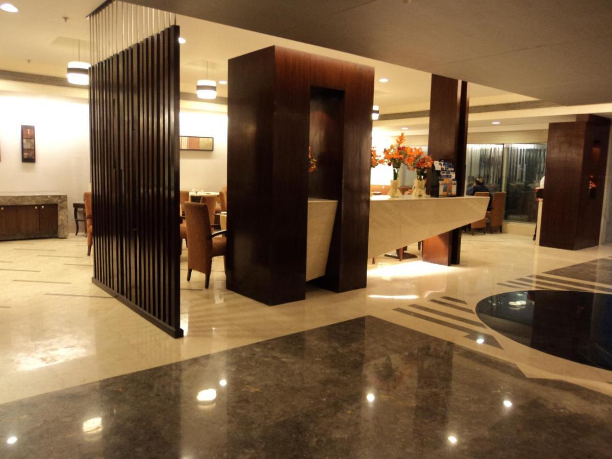 Muse Sarovar Portico Nehru Place Yeni Delhi Dış mekan fotoğraf