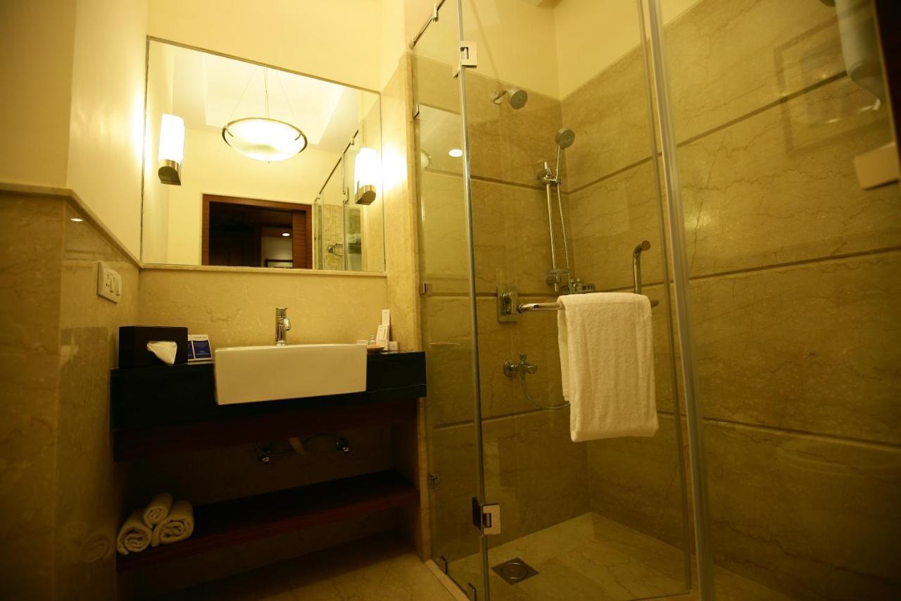 Muse Sarovar Portico Nehru Place Yeni Delhi Dış mekan fotoğraf