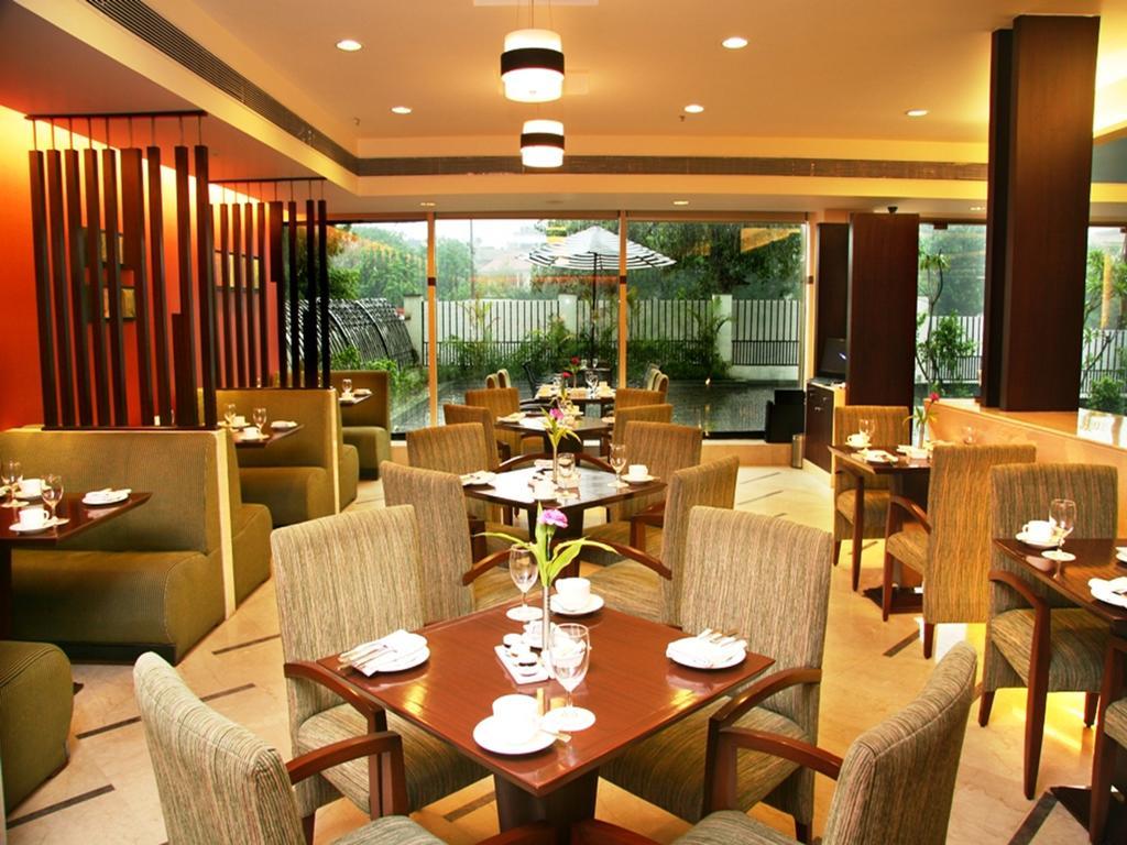 Muse Sarovar Portico Nehru Place Yeni Delhi Dış mekan fotoğraf