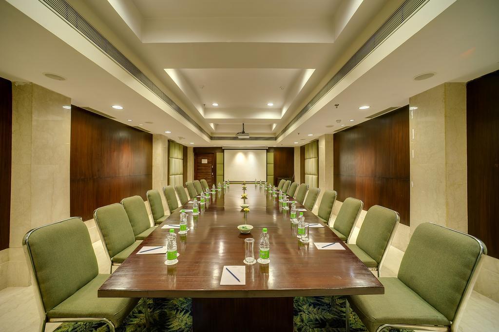 Muse Sarovar Portico Nehru Place Yeni Delhi Dış mekan fotoğraf