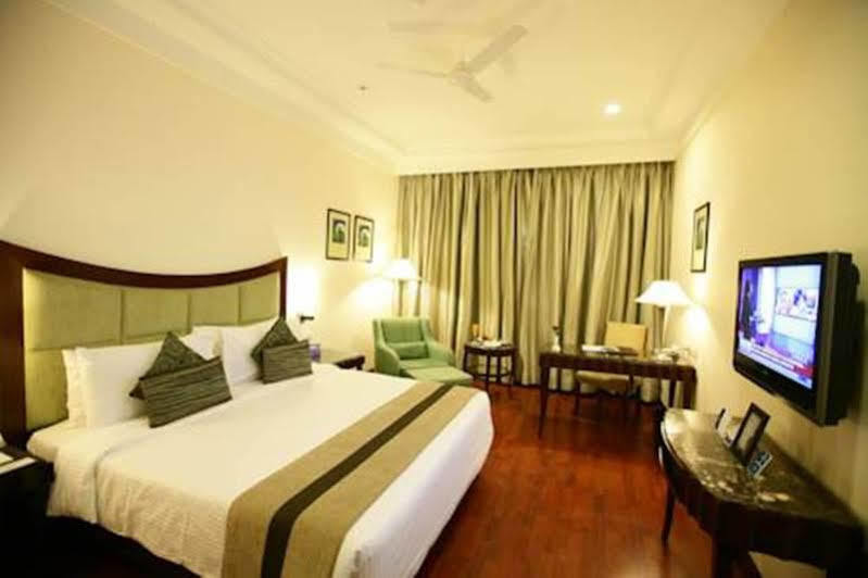 Muse Sarovar Portico Nehru Place Yeni Delhi Dış mekan fotoğraf