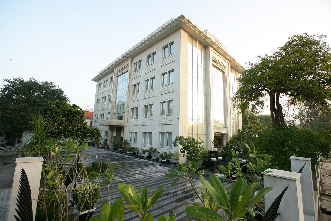 Muse Sarovar Portico Nehru Place Yeni Delhi Dış mekan fotoğraf