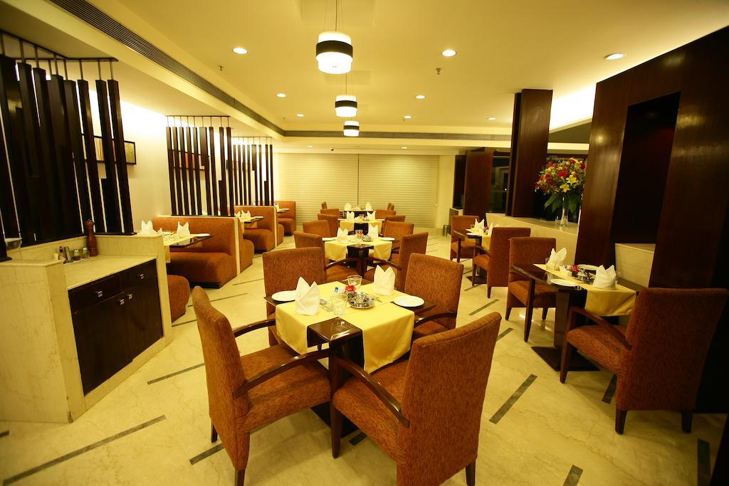 Muse Sarovar Portico Nehru Place Yeni Delhi Dış mekan fotoğraf